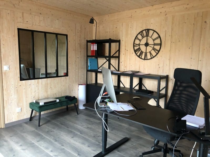 Construction de bureaux en bois massif Exemple de Construction de bureaux en bois massif